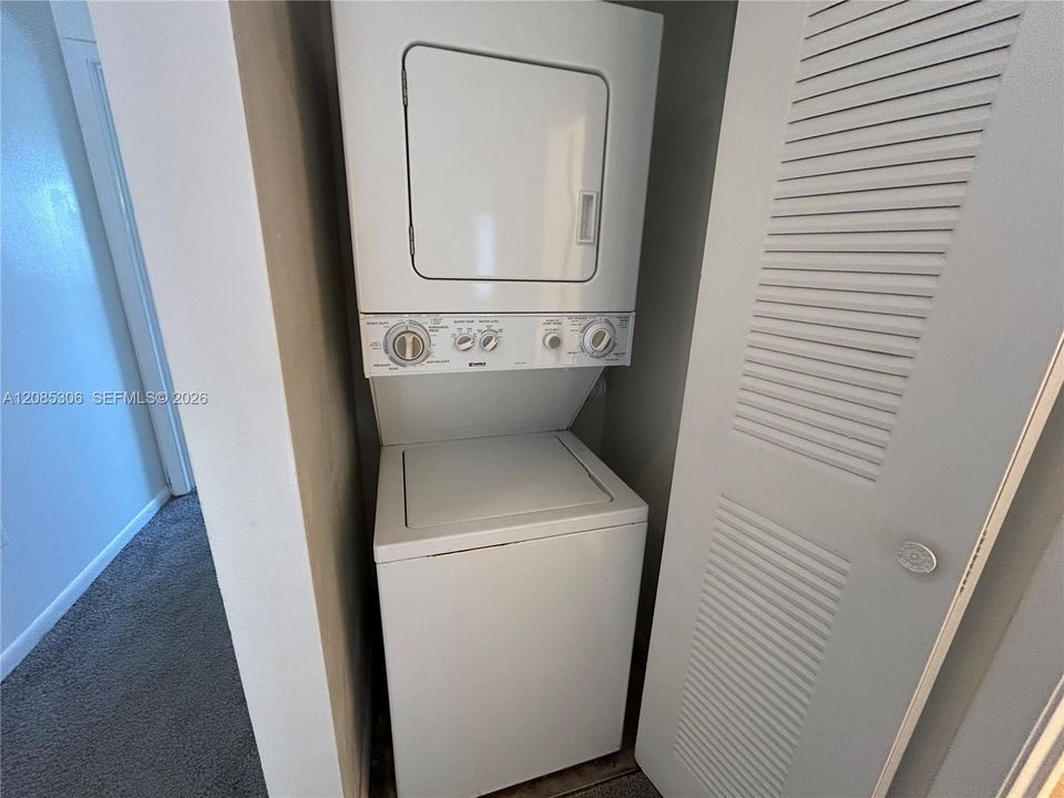 В аренду: $1,825 (2 спален, 2 ванн, 1032 Квадратных фут)