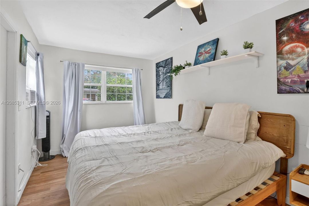 For Sale: $525,000 (4 beds, 2 baths, 1340 Square Feet)