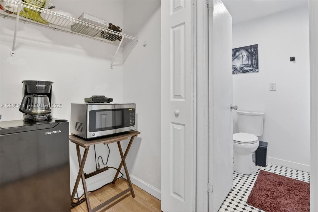 For Sale: $525,000 (4 beds, 2 baths, 1340 Square Feet)