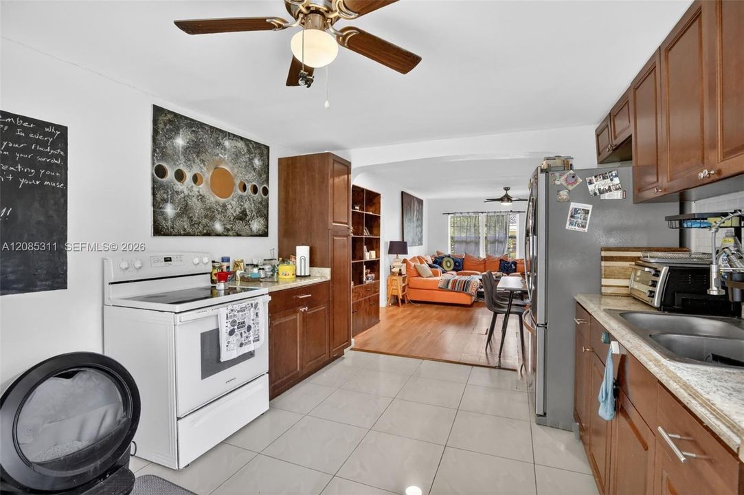 For Sale: $525,000 (4 beds, 2 baths, 1340 Square Feet)