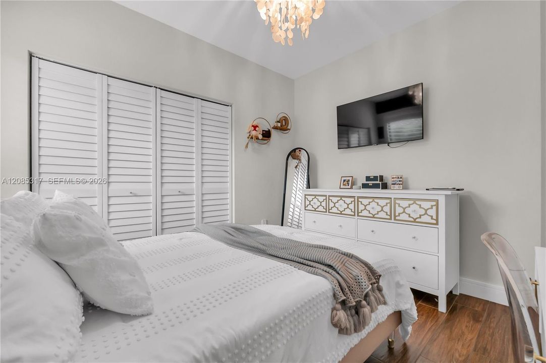 En Venta: $900,000 (4 camas, 3 baños, 2265 Pies cuadrados)