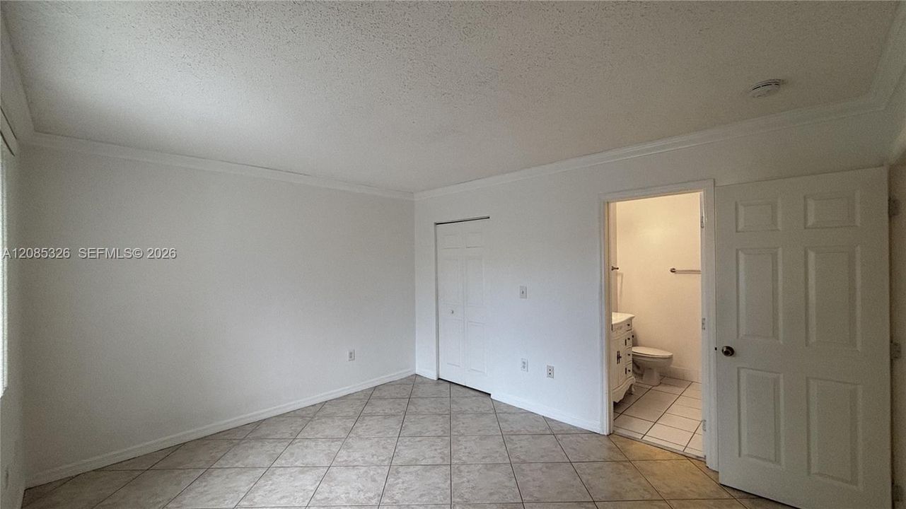В аренду: $2,700 (3 спален, 2 ванн, 1240 Квадратных фут)