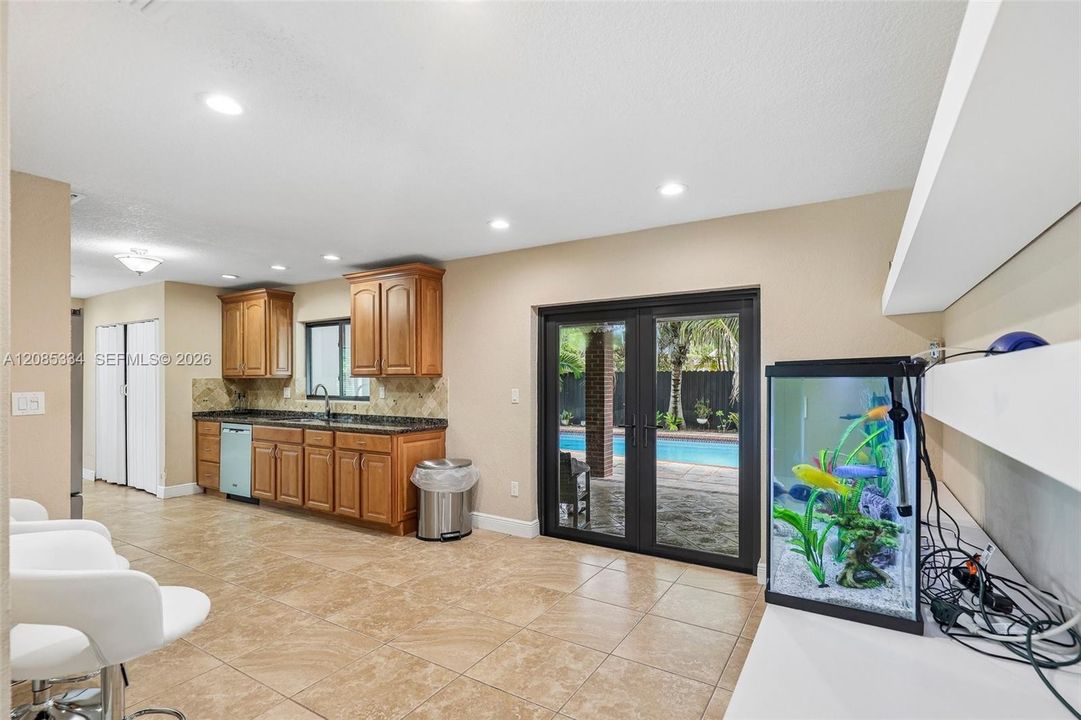 For Sale: $735,000 (3 beds, 2 baths, 1866 Square Feet)