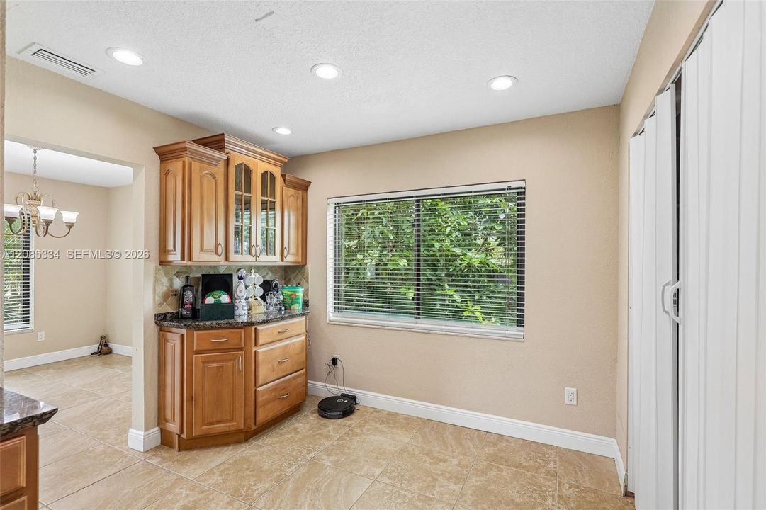 For Sale: $735,000 (3 beds, 2 baths, 1866 Square Feet)