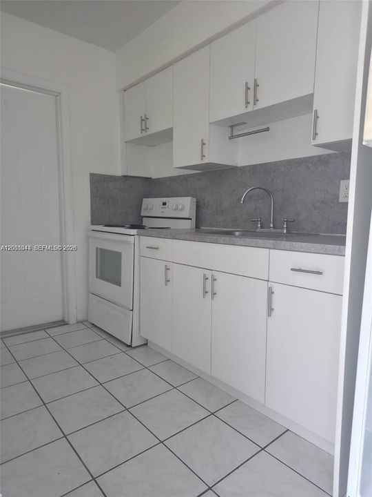 В аренду: $1,550 (1 спален, 1 ванн, 750 Квадратных фут)