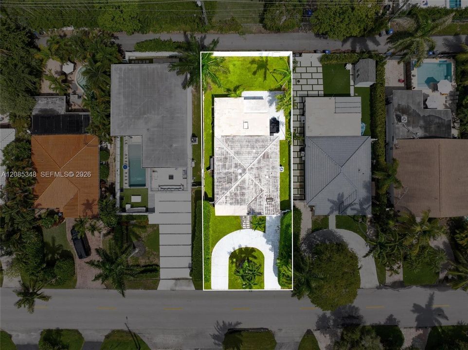 En Venta: $1,029,000 (3 camas, 2 baños, 1721 Pies cuadrados)