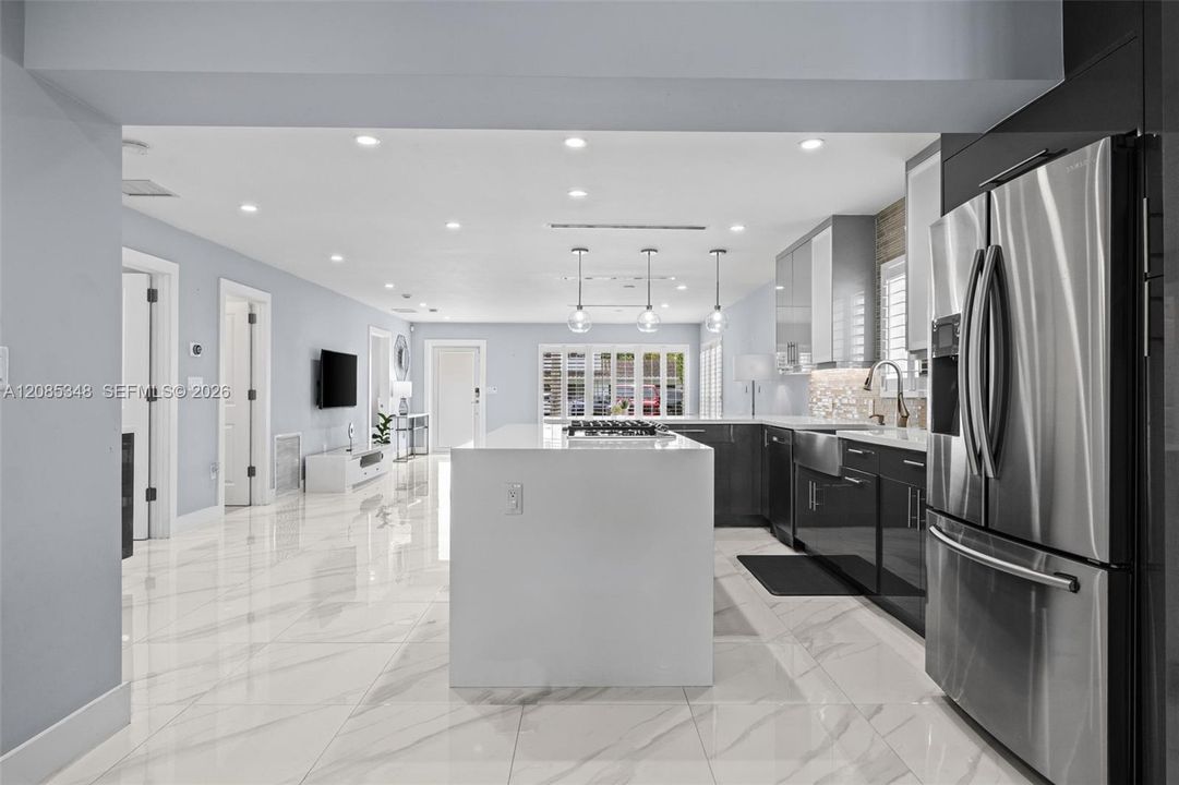En Venta: $1,029,000 (3 camas, 2 baños, 1721 Pies cuadrados)