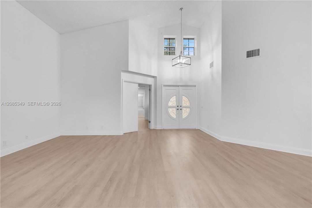 En Renta: $4,200 (3 camas, 2 baños, 1777 Pies cuadrados)