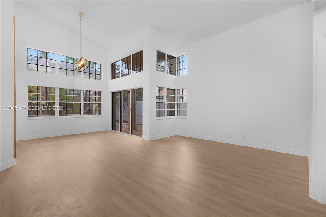 En Renta: $4,200 (3 camas, 2 baños, 1777 Pies cuadrados)