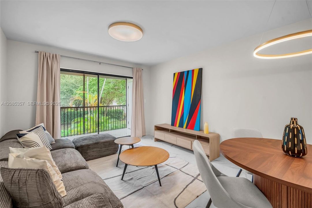 For Sale: $360,000 (3 beds, 2 baths, 1080 Square Feet)