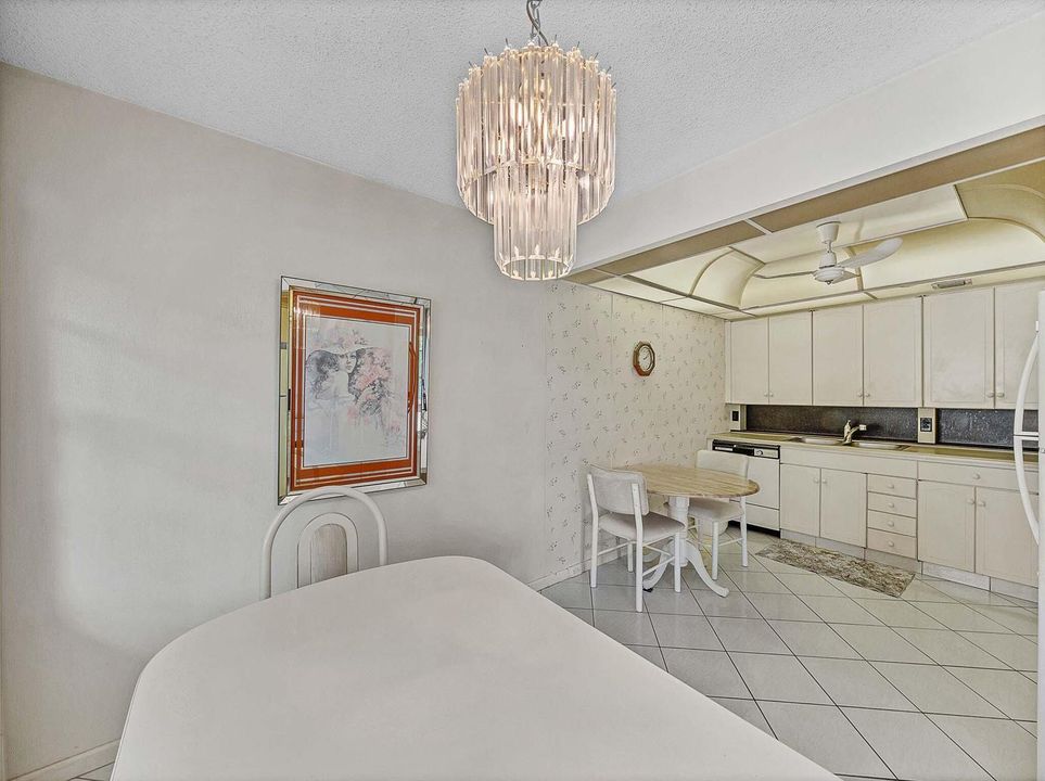 5 Kitchen (1)