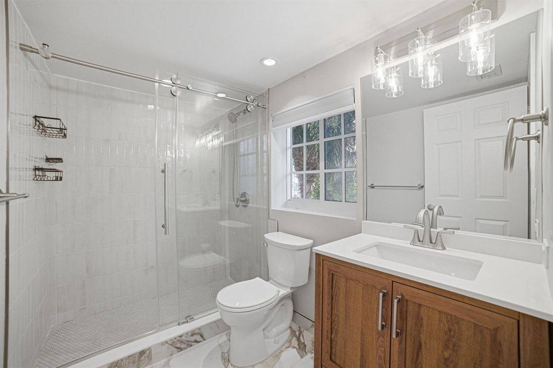Bedroom2-Bathroom