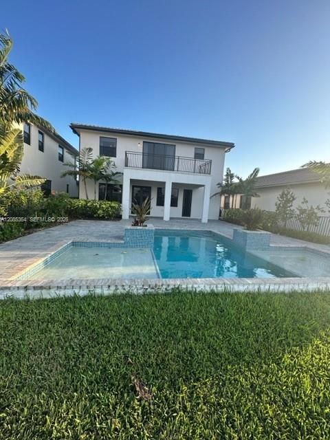 For Rent: $7,200 (4 beds, 3 baths, 2704 Square Feet)