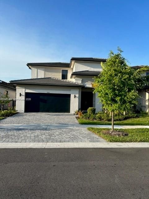 For Rent: $7,200 (4 beds, 3 baths, 2704 Square Feet)