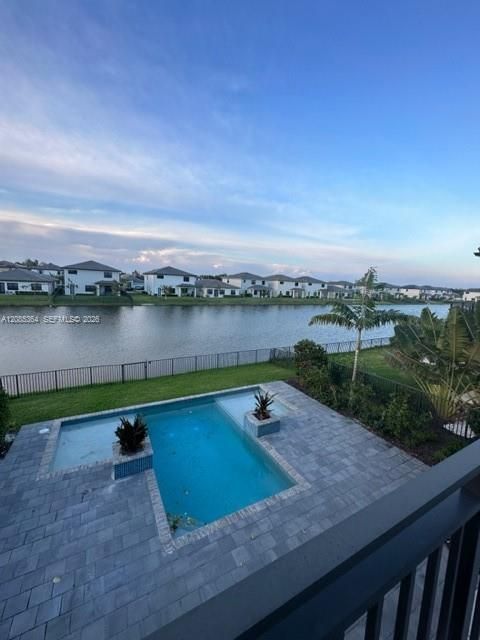 For Rent: $7,200 (4 beds, 3 baths, 2704 Square Feet)