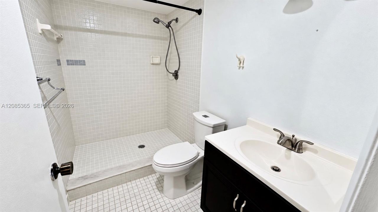 En Venta: $232,260 (2 camas, 2 baños, 1400 Pies cuadrados)