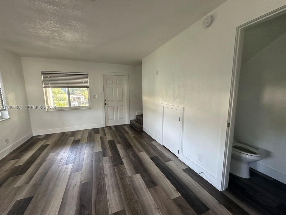 В аренду: $2,295 (2 спален, 1 ванн, 0 Квадратных фут)