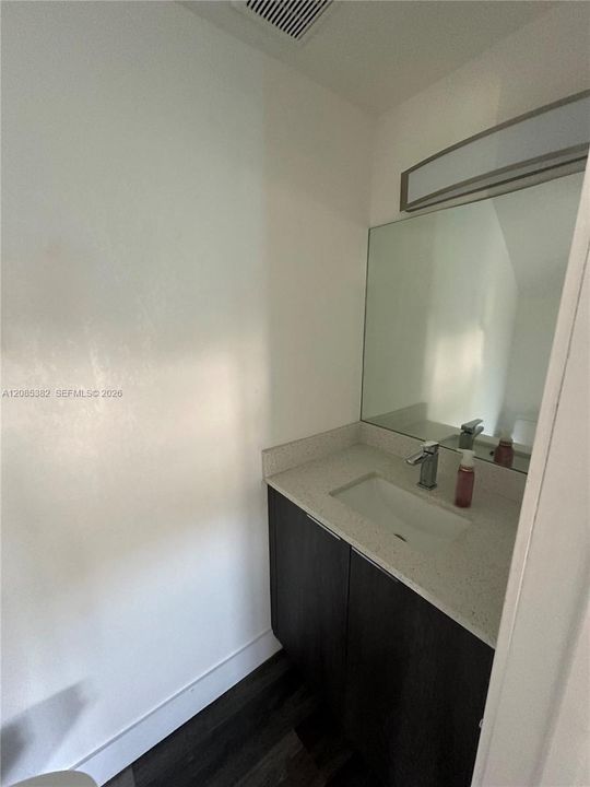 В аренду: $2,295 (2 спален, 1 ванн, 0 Квадратных фут)