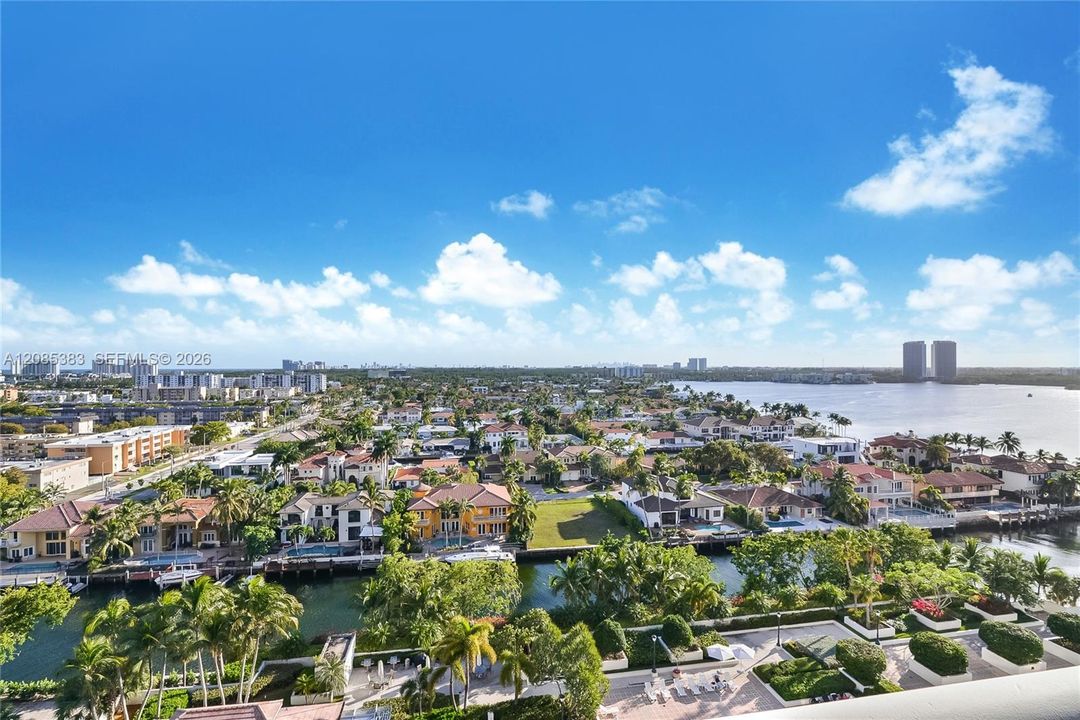 For Rent: $6,995 (3 beds, 2 baths, 1950 Square Feet)