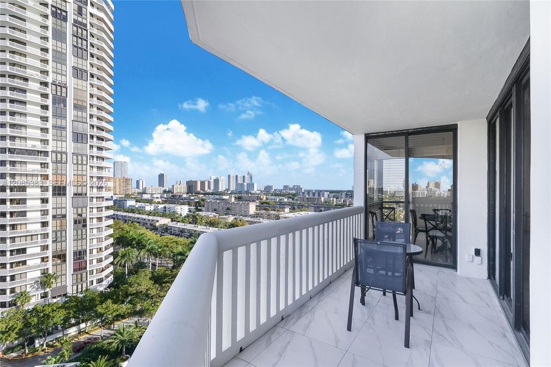 For Rent: $6,995 (3 beds, 2 baths, 1950 Square Feet)