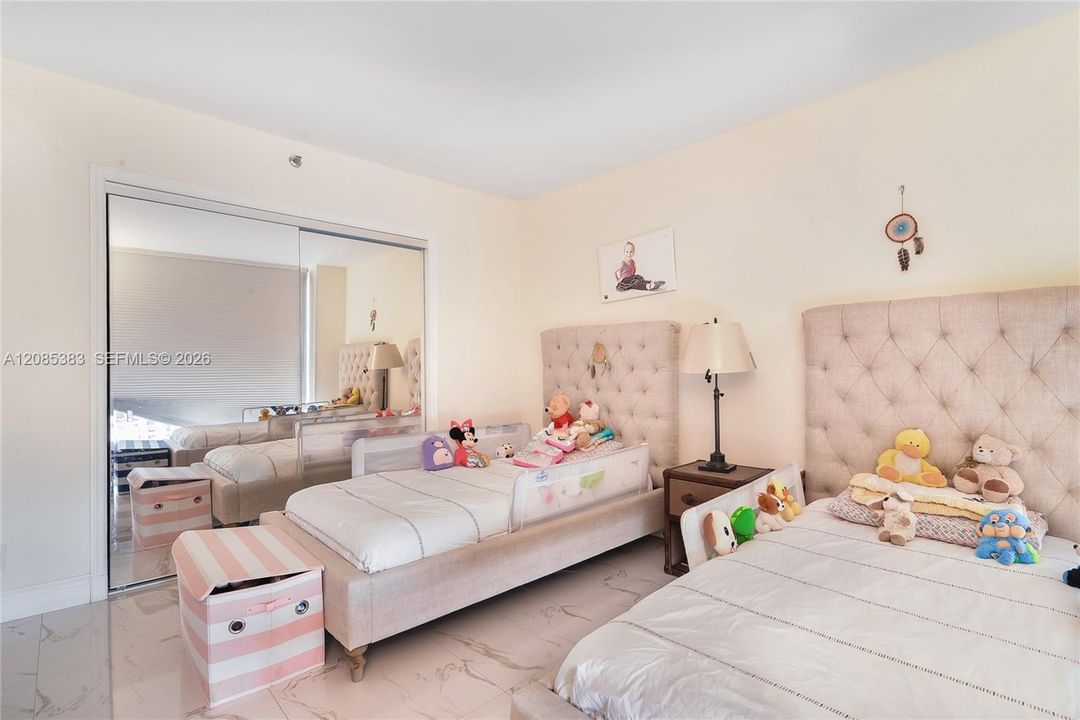 For Rent: $6,995 (3 beds, 2 baths, 1950 Square Feet)