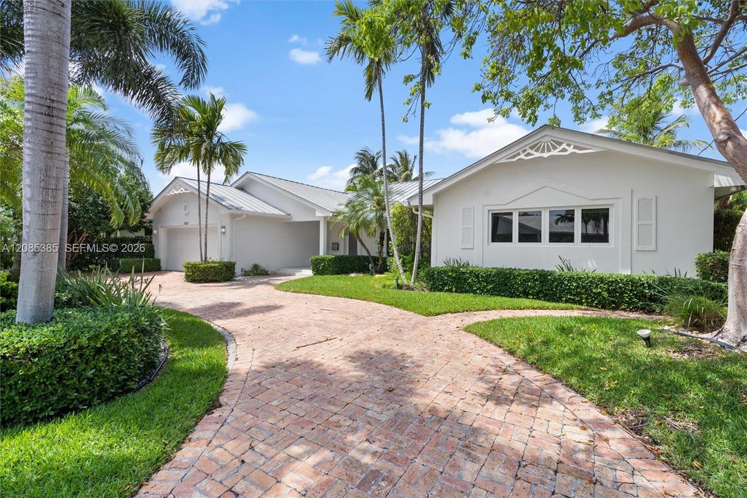 En Venta: $2,750,000 (3 camas, 3 baños, 3133 Pies cuadrados)