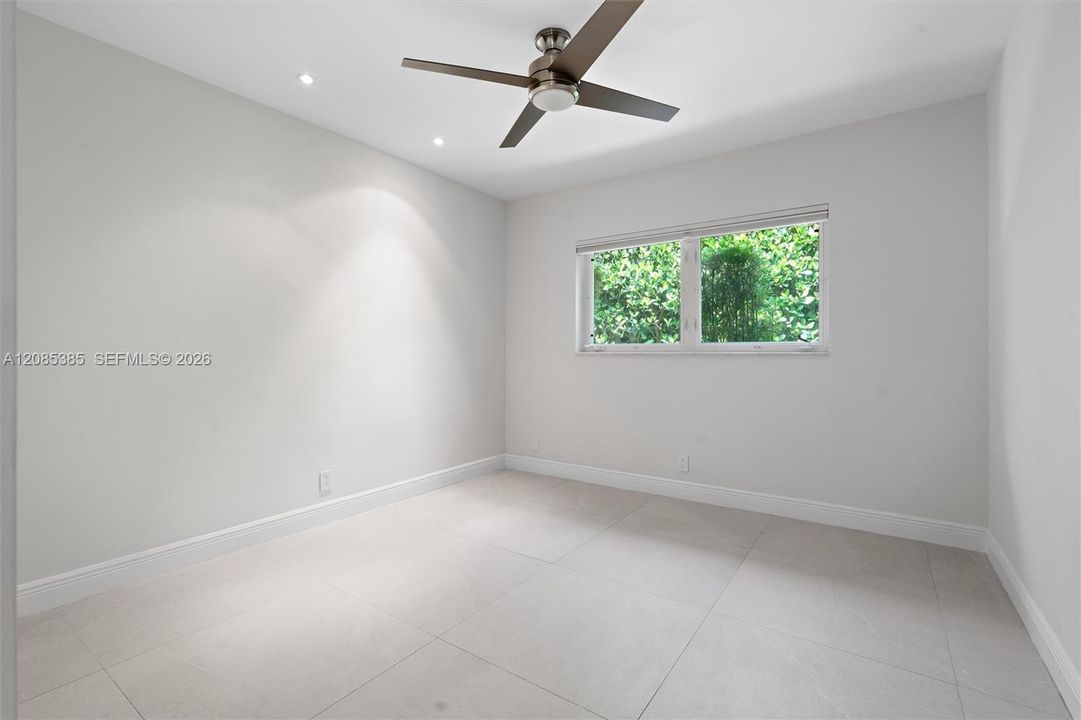 En Venta: $2,750,000 (3 camas, 3 baños, 3133 Pies cuadrados)