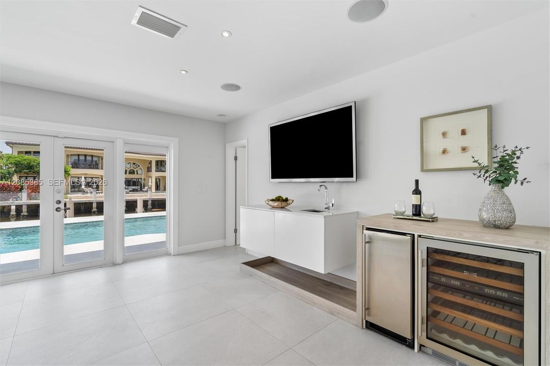 En Venta: $2,750,000 (3 camas, 3 baños, 3133 Pies cuadrados)