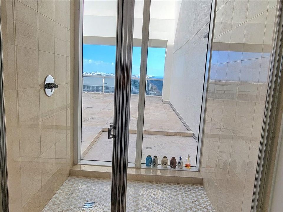 Den Bathroom