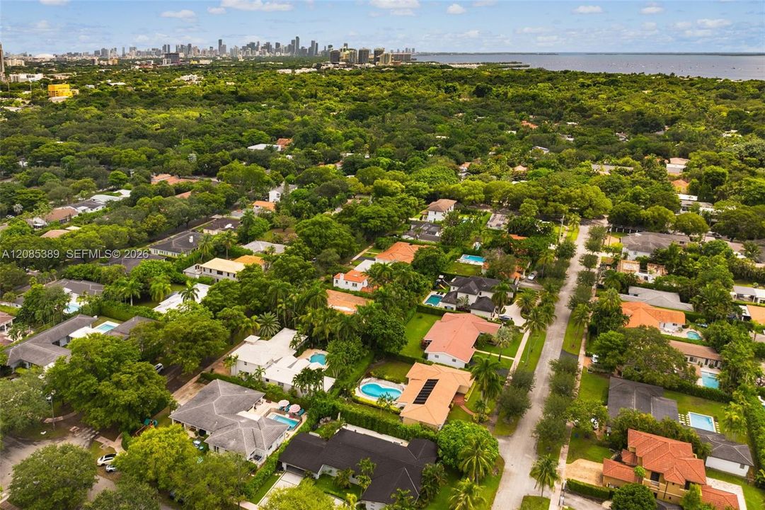 For Sale: $5,250,000 (5 beds, 4 baths, 3529 Square Feet)