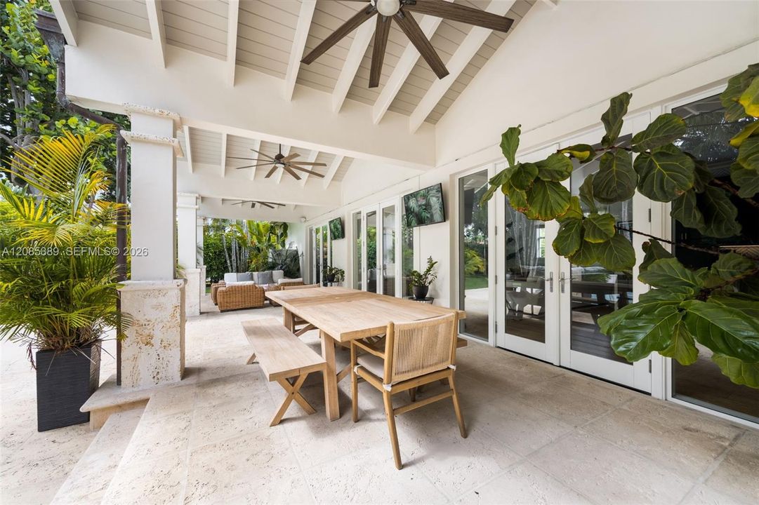 For Sale: $5,250,000 (5 beds, 4 baths, 3529 Square Feet)