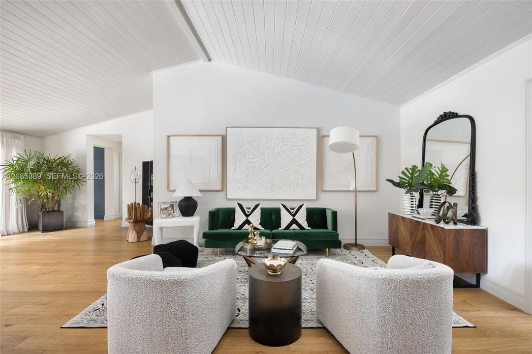 For Sale: $5,250,000 (5 beds, 4 baths, 3529 Square Feet)
