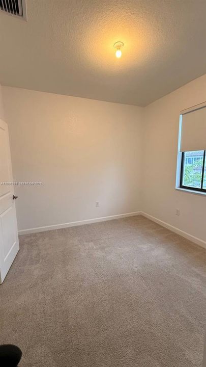 For Rent: $2,650 (3 beds, 2 baths, 1393 Square Feet)