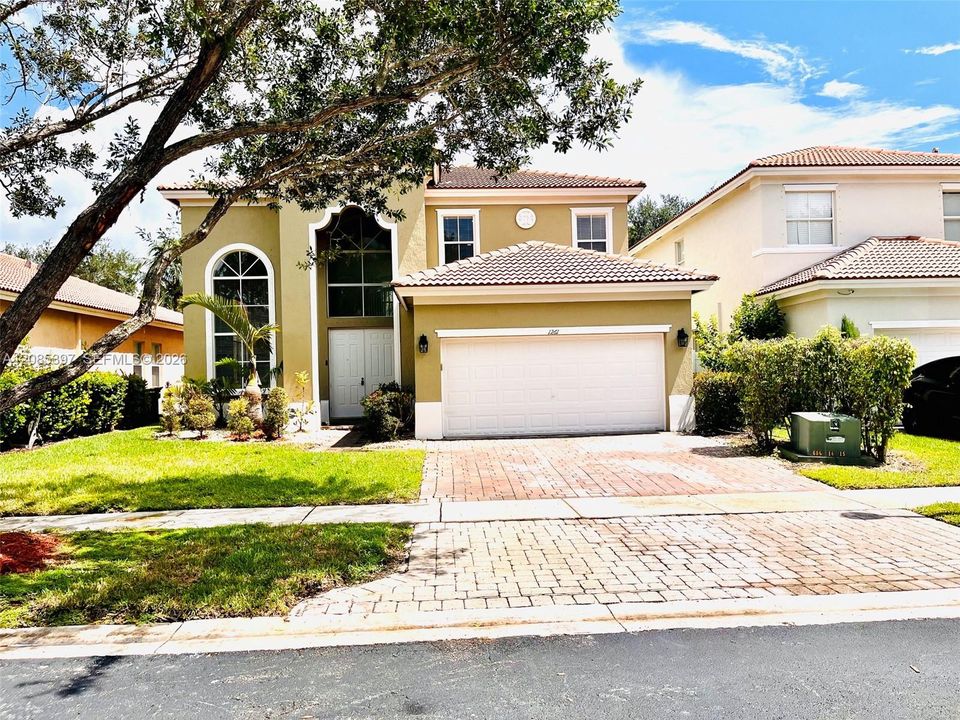 For Sale: $468,000 (4 beds, 2 baths, 2094 Square Feet)
