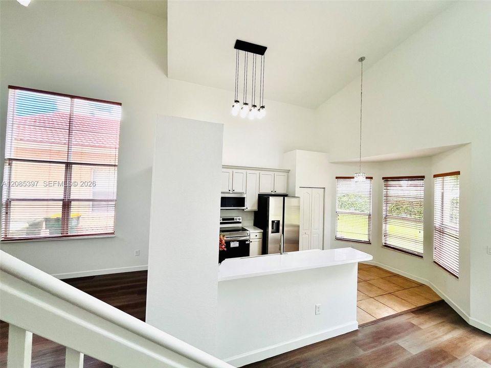 For Sale: $468,000 (4 beds, 2 baths, 2094 Square Feet)