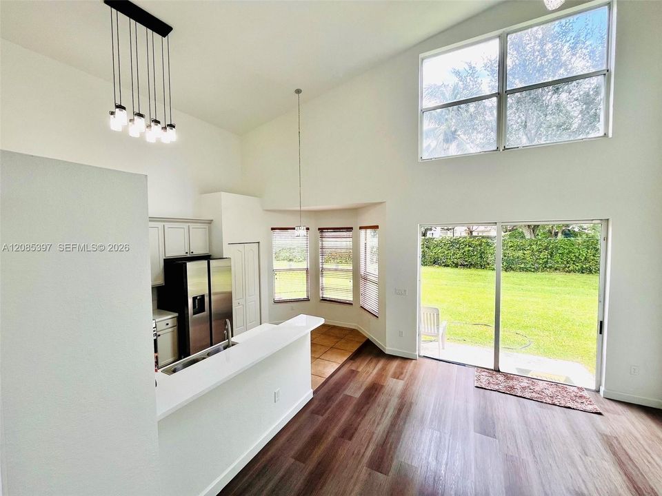 For Sale: $468,000 (4 beds, 2 baths, 2094 Square Feet)