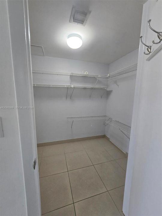 En Renta: $3,500 (2 camas, 1 baños, 1086 Pies cuadrados)