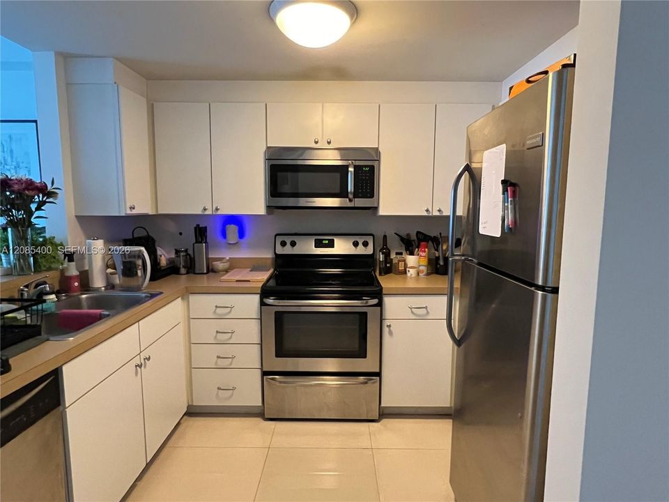 В аренду: $2,650 (1 спален, 1 ванн, 737 Квадратных фут)
