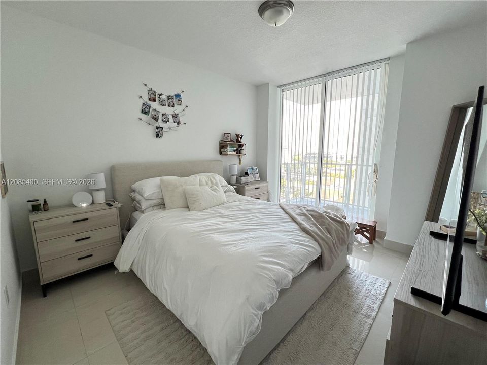 В аренду: $2,650 (1 спален, 1 ванн, 737 Квадратных фут)