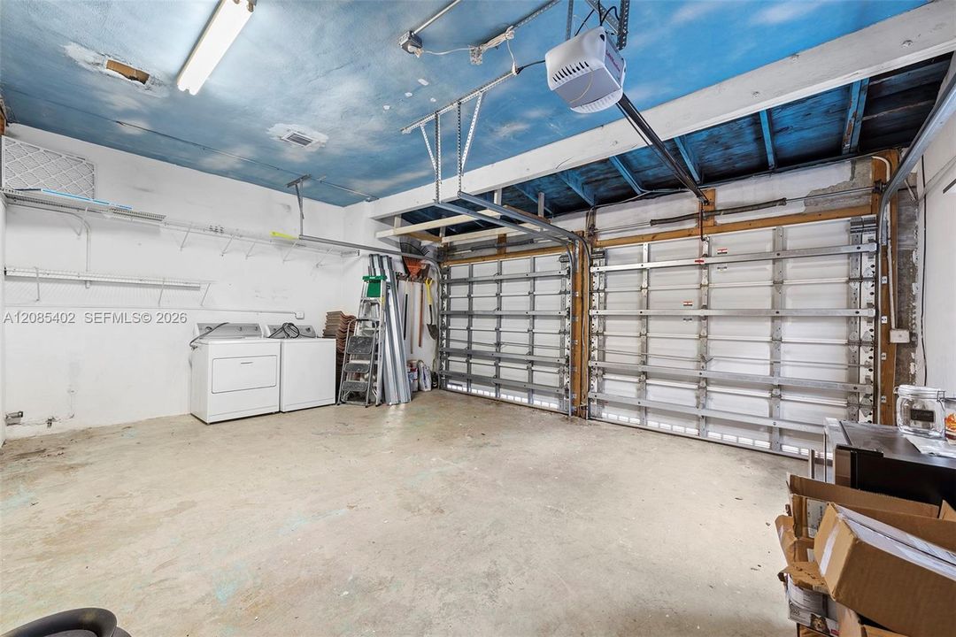 For Rent: $6,600 (3 beds, 2 baths, 1890 Square Feet)