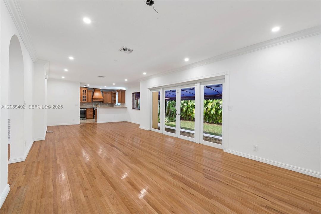For Rent: $6,600 (3 beds, 2 baths, 1890 Square Feet)