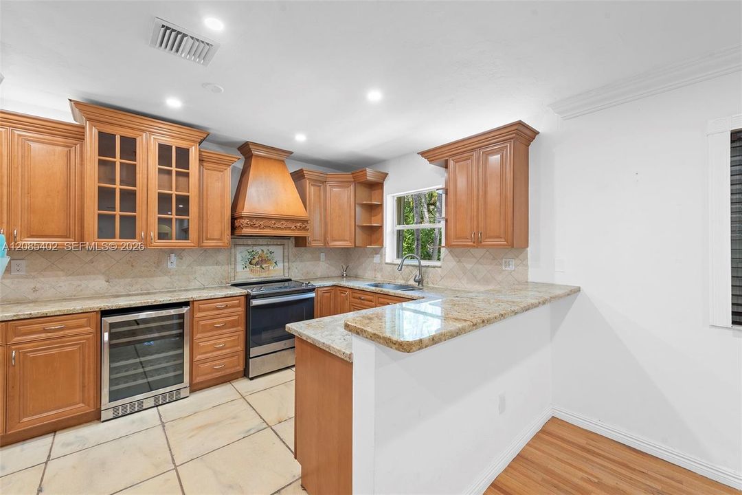 For Rent: $6,600 (3 beds, 2 baths, 1890 Square Feet)