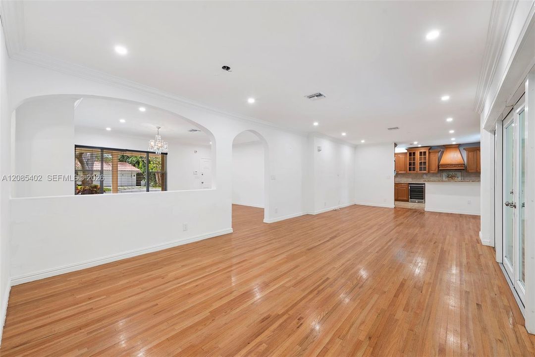 For Rent: $6,600 (3 beds, 2 baths, 1890 Square Feet)