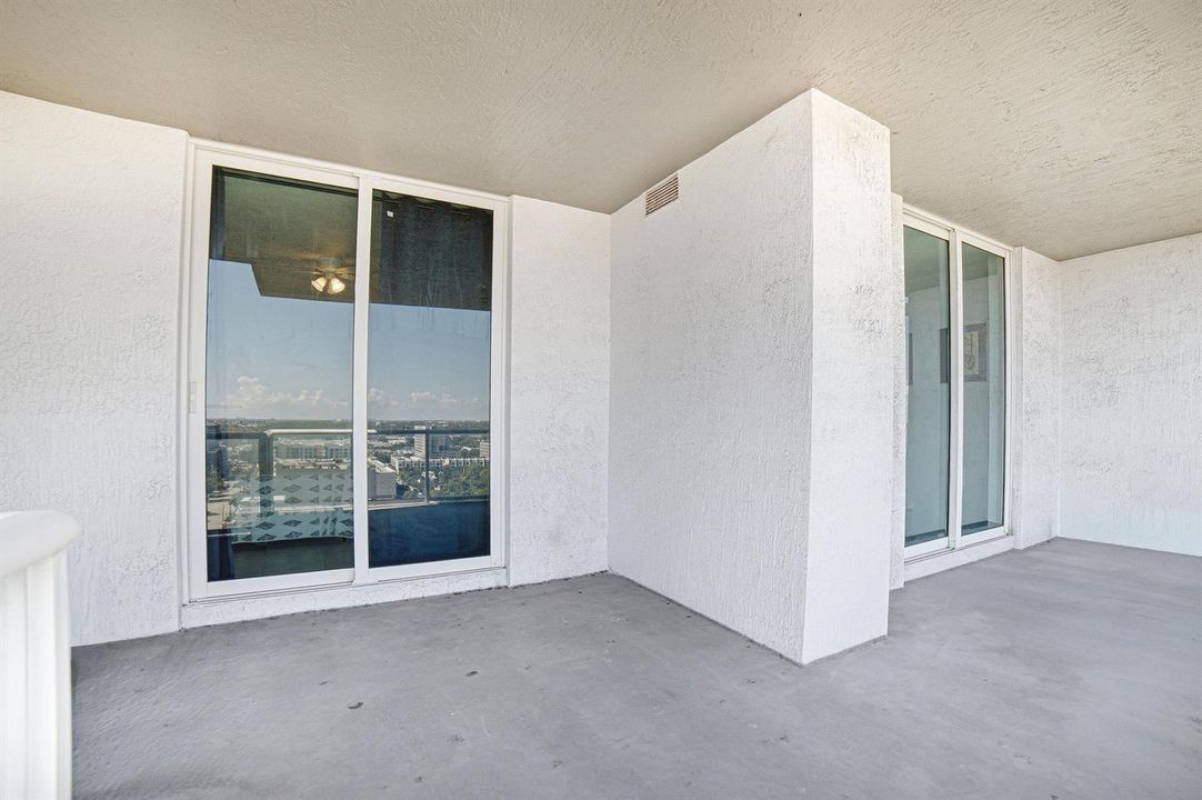 Balcony-B(2)