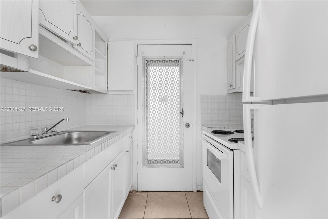 En Renta: $1,550 (1 camas, 1 baños, 700 Pies cuadrados)