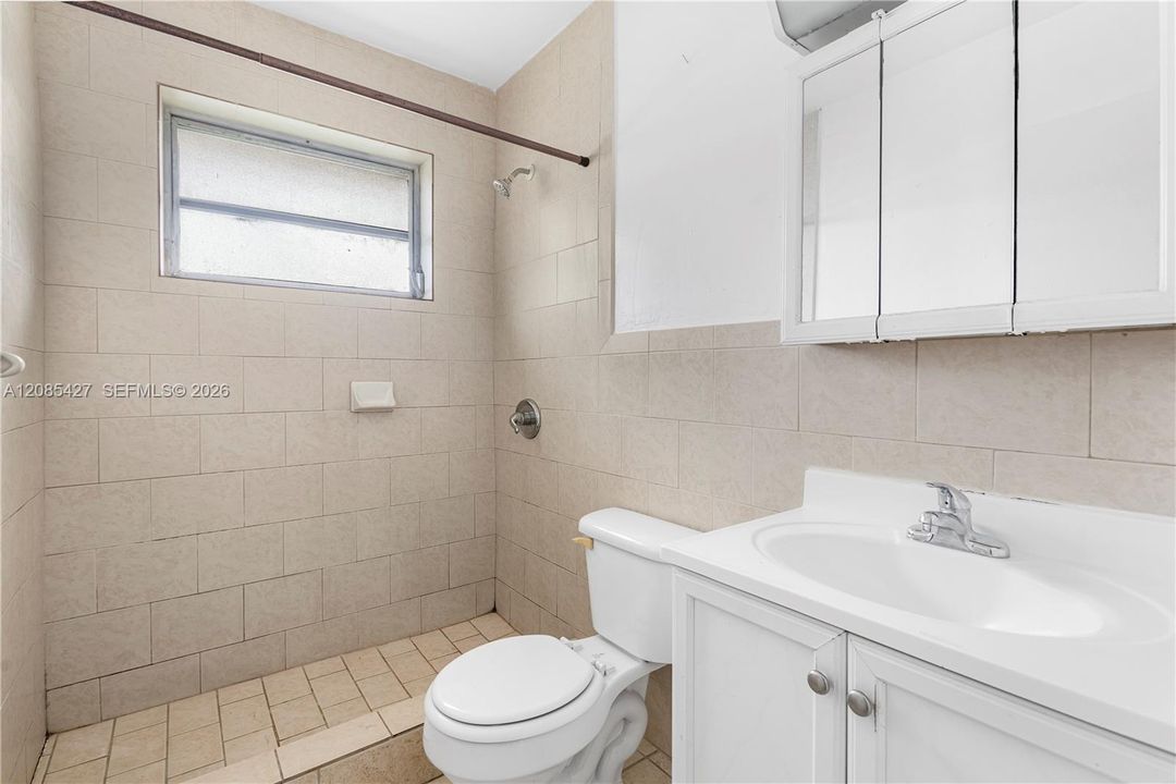 En Renta: $1,550 (1 camas, 1 baños, 700 Pies cuadrados)
