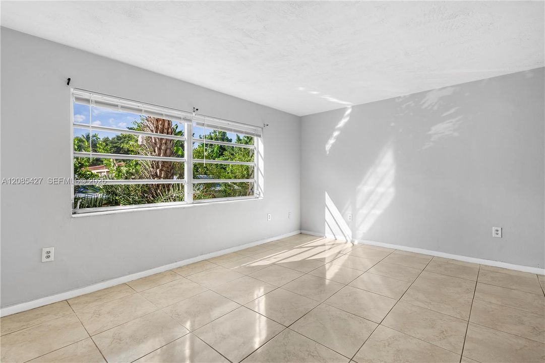 En Renta: $1,550 (1 camas, 1 baños, 700 Pies cuadrados)