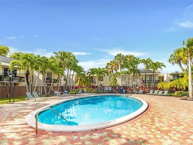 En Venta: $2,150 (2 camas, 2 baños, 845 Pies cuadrados)