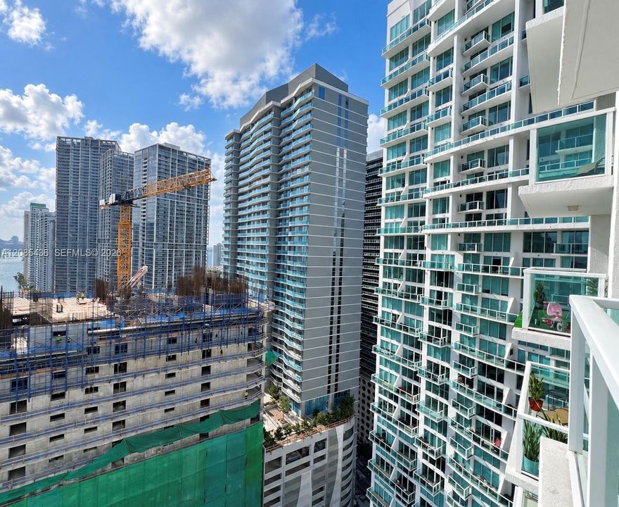 For Sale: $640,000 (2 beds, 2 baths, 1051 Square Feet)