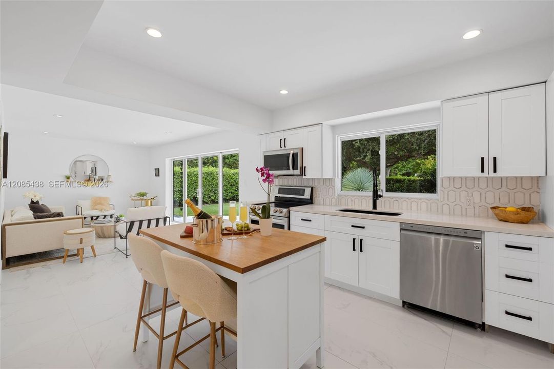 For Sale: $1,750,000 (3 beds, 2 baths, 1886 Square Feet)